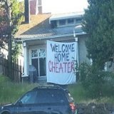 the baby gogurt puppet when pedro pascal walks into the volume to film mandalorian season four #TheLastOfUs