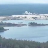 Footage shows #RussianArmy shelling #UkrainianArmy at blue lakes (where Solarium cottage is located) south of the city of Lyman/Лиман before troops retreating south of Donets river (Aproximate location: 48&deg;59'19.1"N 37&deg;43'38.5"E).