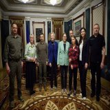 Грета Тунберг в составе делегации встретилась с президентом Украины Владимиром Зеленским  Участники Международной рабочей группы по экологическим преступлениям России обсудили с президентом Украины последствия разрушения плотины Каховской ГЭС.  &laqu