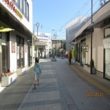 それが、指定感染症からはずすことに抵抗しているのは、実は厚労省の医系技官のようなのです。安倍元首相は順天堂大の奥村氏や京大の上久保氏からレクチャーを受けてよくわかっていらっしゃって、だから、「GoToトラベル」や「GoToイート」を始めたのです。