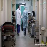 Шесть человек отравились в Нижегородской области напитком "Мистер сидр", двое из них умерли, сообщает пресс-служба управления Роспотребнадзора по региону: