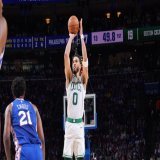 Jayson Tatum just made his 200th career playoff 3-pointer, making him the youngest player in NBA history to reach that mark by more than 2 years  1. Jayson Tatum: 25 y, 65d 2. Klay Thompson: 27y, 70d 3. Stephen Curry: 28y, 75d 4. Kevin Durant: 28y, 2
