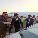 The King lands in Kolkata &amp; the atmosphere is terrific   #ShahRukhKhan #Pathaan #KIFF