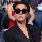 Hoseok&rsquo;s reaction when they showed him on the MAMA screen SO HANDSOME. #JHOPExMAMA0:0386.5K views