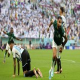 ARGEINTINA HAVE A SECOND...or maybe not. VAR rules it out.   Lautaro Martinez's gorgeous run and finish is denied by the offside eye in the sky. That's a real shame.   #Qatar2022 | #FIFAWorldCup  Follow our #ARGKSA live-blog here: