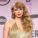 | @TaylorSwift13 crowns as the #1 Most Viral Artist Globaly in 2022 #SpotifyWrapped