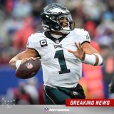 The #Eagles and Jalen Hurts agreed to terms on a five-year, $255 million contract extension that makes him the highest-paid player in NFL history, sources tell me and @RapSheet.  @AgentNicoleLynn negotiated the deal, which includes $179.304M in guara