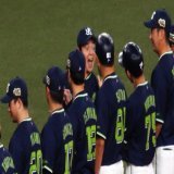 試合前の両チームの選手&amp;コーチ紹介。 コータローくんはコータローくんでした笑 なぜかパータッチをしていました笑 YouTubeに後ほどアップします #swallows #日本シリーズ #ヤクルトスワローズ #山崎晃大朗