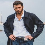 جان يامان يتبرع ب250 الف ليرة تركية لمساعدة المتضررين من الزلزال.   اراس بولوت تبرع ب200 الف ليرة ميليس سيزين تبرعت ب200 الف ليرة #CanYaman #MelisSezen #ArasBulutIynemli