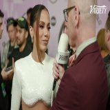 Anitta sings Mariah Carey's "Always Be My Baby" on the carpet at #AMAs.