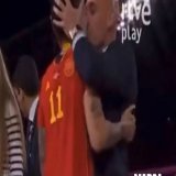Spain  player Jenni Hermosa and FA president kiss after winning #WorldCup2023