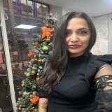 Photo by Vicnic0l in London, United Kingdom. May be a selfie of one or more people, eyeliner, hair, lipstick, makeup, christmas tree and top.
