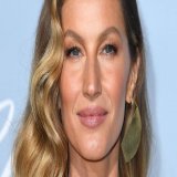 These are the wellness essentials Gisele B&uuml;ndchen keeps with her at all times.
