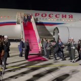 И ещё на тему изоляции России. Вот так Сергея Лаврова встретили в Индонезии (приехал на саммит G20). C почётным караулом и национальными танцами.