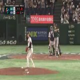 Dueling go-ahead 3-run homers!  Australia regains the lead over Korea in the #WorldBaseballClassic!