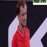 Даниил Медведев &ndash; в третьем круге Australian Open   Даниил Медведев обыграл в трёх сетах Джона Миллмана на  Australian Open и вслед за Кареном Хачановым вышел в 3-й круг турнира. #wellnews #wellnewsru #хорошиеновости #новости #australianopen #д