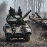 Фронтовые сводки от российских военкоров за 15 января На донецком фронте продолжаются бои в городской черте Марьинки. Российские войска атакуют. Также они вели наступательные действия на укрепрайон ВСУ в Красногоровке. К югу от Бахмута ЧВК &laquo;Ваг
