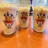We drinking tea @ Tully&rsquo;s Coffee  #タリーズ #ハリーポッター #フローズンミルクティートリークルタルト  @yuzupo1783288  @horcrux_24_k