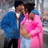 Рианна и A$AP Rocky впервые стали родителями  Как сообщает TMZ, у пары родился мальчик. Первенец звездной пары появился на свет 13 мая в Лос-Анджелесе.  Надеемся, скоро &laquo;погуляем&raquo; на их свадьбе и будем наблюдать за новыми выходами Рианны,