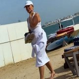 Депутат верховной рады Юлия Тимошенко сообщила, что в Дубае находится с военно-дипломатическим визитом, а на пляже была в поисках местного адмирала, чтобы договориться о поставках подводных лодок