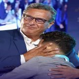 "بسم الله أرقيك، وببزق الحمامة أشفيك، وبأسعار الغازوال أكويك"  ولعنة الله على الفاسدين المفسدين في الأرض #أخنوش_إرحل  #Akhnnouch_degage  #7DH_gazoil  #8DH_Essence