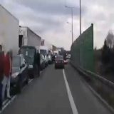 Lo medios polacos hablaron de la convocatoria de 200.000 reservistas y todos huyen de Polonia. Los miles de nazis-polacos enviados a Ucrania para enfrentar a Rusia regresaron en cajas, as&iacute; que si los l&iacute;deres de Polonia quieren defender 