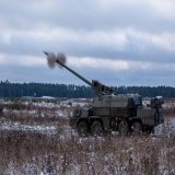 \u203c\ufe0f#Slovakia will provide 8 Zuzana 2 howitzers to #Ukraine.  \ud83c\uddf8\ud83c\uddf0 \ud83c\uddfa\ud83c\udde6 The Slovak Defense Minister Jaroslav Naď confirmed that Ukrainian soldiers are currently training on the Zuzana 2 155 mm 8x8 self-