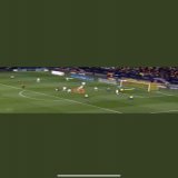 #النصر_التعاون  #كرستيانو  يتفوق على الفار ويحتفل قبل قرار الحكم  هذه اللقطه بعد تسديدة الصليهم والكورة محدده بالاحمر #صداره_بس