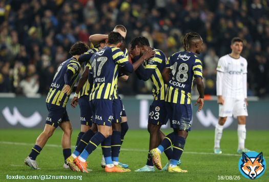 Jorge Jesus: 'Valencia bug&uuml;n 4 gol attı ama 4 gol atmakla kalmadı, kariyerindeki en &ccedil;ok gole ulaştığı sezona ulaştı ve sezonun bitmesine &ccedil;ok uzun zaman var. Hem 4 gol attı, hem de şimdiden &ccedil;ok fazla gol sayısına ulaştı.' #FBFBvKAS