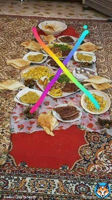 #حزب_الي_ماعندهم_خدامه_برمضان ممنوع نشر سفرة الاكل في رمضان إحترام للفقراء  من يوافقني ألرأي