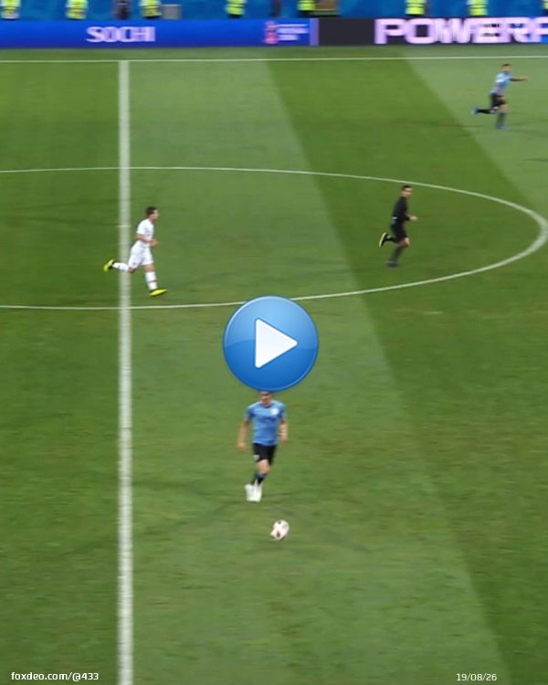 This @LuisSuarez9 x @ECavaniOfficial linkup was mad