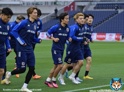 #久保建英   森保Jコロンビア戦前日練習&hellip;久保建英・堂安律が笑顔で先頭ランニング(10枚)  #ゲキサカ #daihyo #日本代表 #サッカー日本代表