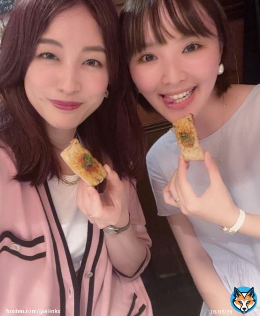 【アナウンサーニュース】 新井恵理那(セント・フォース)   綺麗にしてもらって、会いたい人に会った\u266a( ^&omega;^ )\u266a幸せな夜\u266a スペインバルで呑んでいたわけですが、近くのしまりかけのお店に駆け込んでまでわたしの好きなフルーツサンドを買ってきてくれる熱意と行動力に #新井恵理那