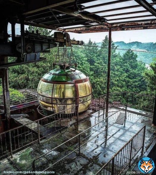 Abandoned Spaceship Ropeway, Japan