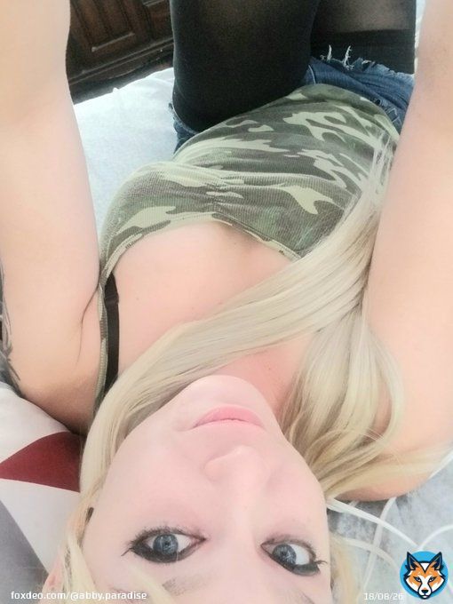 Doing custom videos and skype shows all night! If your interested, dm me ;) #skype #videos #porn #masturbation #sex