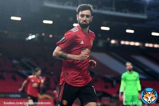 Broke Lampard&rsquo;s 12 yo record of most goals by a PL midfielder in a season.   Became the first player to ever win  FOUR PL potm award in a calendar year.  Became the fastest player to reach 5 goals and 5 assists in PL history  Bruno Fernandes 1st full season was phenomenal