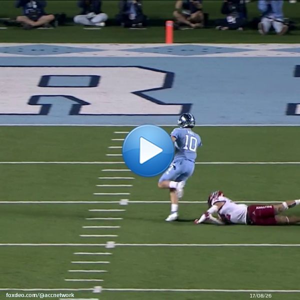 Drake Maye calls his own number to the end zone   We've got a tie game in Chapel Hill!