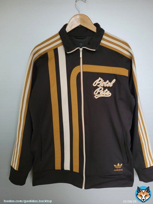 Adidas Pistol Pete (Pete Maravich) track top. New in my collection.  #adidas #adidasoriginals #3stripes #basketball #pistolpete #maravich #UtahJazz #BostonCeltics #adidascollector @adiFamily_ @Dadidassler #NBA #trefoil #adidasboy @utahjazz @celtics