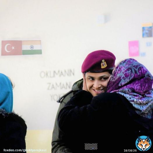 A local victim of earthquake disaster in #Turkey kisses an Indian Army officer during #OperationDost that India launched to help the stranded people in Turkey. India was one of the first to announce a humanitarian mission.