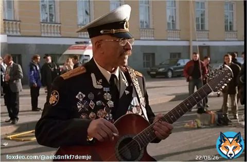 Александр Розенбаум поддержал режиссера Евгению Беркович, находящуюся под&nbsp;следствием по&nbsp;подозрению об оправдании терроризма... Полковник медслужбы(???) и кавалер 3 (трёх) кг орденов и медалей Розенбаум, всегда вызывал у меня такое же отношение, как и Жванецкий- большое сомнение.