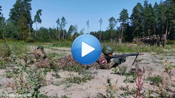 VIDEO: Since Russia invaded Ukraine in February, the number of volunteers to join the national guard in Latvia has quadrupled. This year, about 4,000 people have signed up for a three-week basic military training, where they learn how to react to an attack and use a weapon.