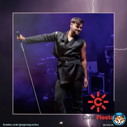 29/01 VOTA para que #BailandoEnlaOscuridad SUBA en la LISTA de @canalfiesta Mi tema favorito para ser #N1CanalFiesta4 es #BailandoEnlaOscuridad de Agoney en @canalfiesta con @mrodriguezofi Vota y RT Sigue a @CanalFiesta