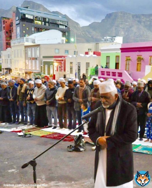 Say NO to #gentrification #resist  #boekaforbokaap #boeka #iftaar #maghreb #ramadan #ramadan1438 #bokaap #bokaaphouses #capetown #capetownmag #capetownvibes #southafrica #heritage #unity @bokaaprise