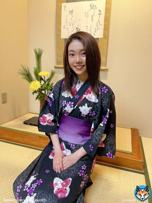 2023年初浴衣は大人っぽい ブラックを選んでみました いかがですか？ 今日は箱根駅伝やってますね 皆さん頑張ってください〜！！ #HappyNewYear2023 #箱根駅伝2023 #旅館 #浴衣