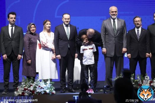 Cumhurbaşkanımız Recep Tayyip Erdoğan, 'Geleceği Şekillendirmek: Belirsizlikler, Ger&ccedil;ekler ve Fırsatlar' temasıyla İstanbul'da bir otelde d&uuml;zenlenen TRT World Forum'a katıldı.