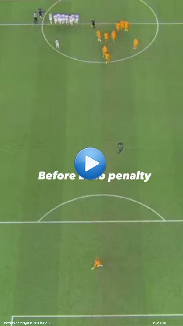 This is what Netherlands players were doing on penalties