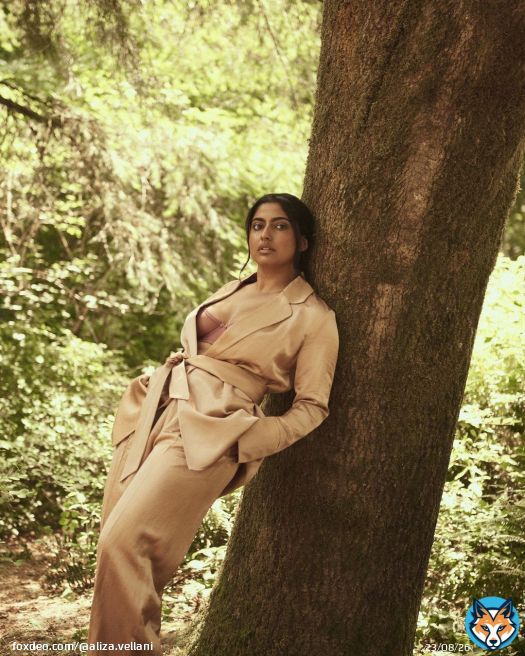 &ldquo;I&rsquo;ve come to an understanding that my art can inform life and inform the people who watch the characters I play. So, no matter what stories I put forward into the world, I hope my art leads to more conversations than conclusions.&rdquo; - (@clichemag , August Edition, Issue 0823) Link to the Full Feature interview in my bio *this interview was before the SAG strike* #actorlife #photoshoot #magazinearticle #clich&eacute; #interview #canadianactor #indian #representation #southasian #actresslife #reflection #lotd #magazinefeature #indianactress