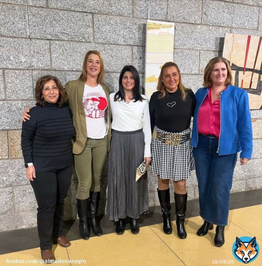 Ayer, #25N, en #Torrelodones, hablamos de violencia sobre la mujer en el mundo.  Gracias @shiranefraty, Sara Amiri  @roxananicula por vuestros testimonios.   Gracias @EstherPlatero por asistir.  #Israel #bringthemhomenow #Iran #mashaamini #libertad