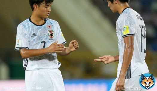 中村敬斗が20歳バースデー! 共演懐かしむ久保建英「グーとパー同時に出してるわ俺」  #ゲキサカ #海外サッカー  この仲の良い2人が代表で共闘する Takeにとって 待ちに待った時が来ましたね #久保建英 #中村敬斗