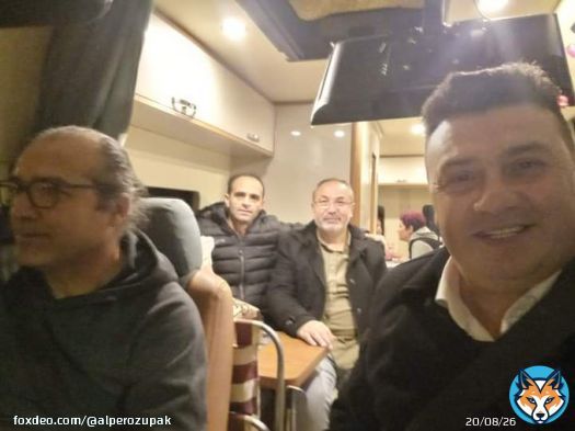 Ankara yollarında   EYT m&uuml;cadelemiz i&ccedil;in dostlarımızla beraber seyahat ediyoruz  Hak m&uuml;cadelesi d&uuml;nya ya &ouml;rnek olan yapılmayanı yaptıran EYT liler yine yarın geregini yapacak ve hakkımız olanı birlik ve beraberlik i&ccedil;inde alacagız   Hak verilmez alınır  #MilyonlarınG&ouml;z&uuml;Komisyonda